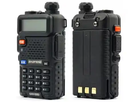 ⁨Radiotelefon BAOFENG UV-5R 2m/70cm VHF & UHF Rozblokowany 80026⁩ w sklepie Wasserman.eu