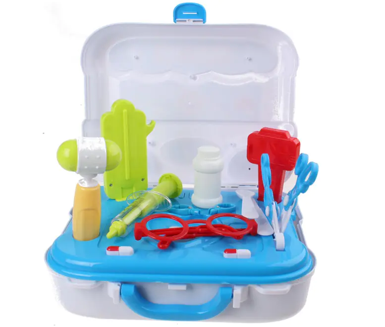 A set of a little doctor in a suitcase of 20 elements at Wasserman.eu