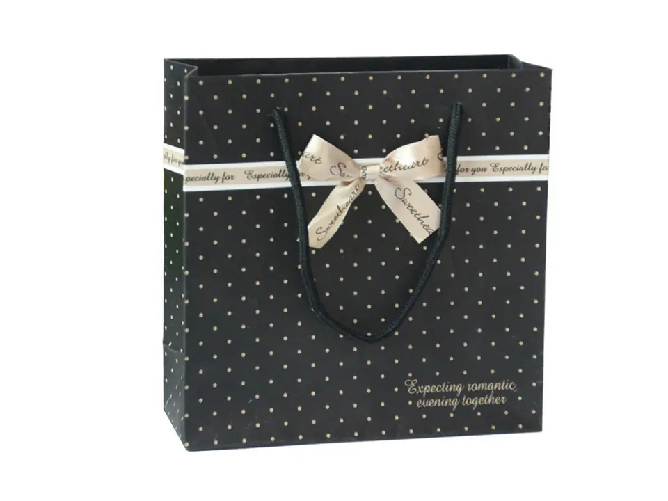 ⁨Large gift bag⁩ at Wasserman.eu