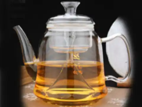 ⁨Glass kettle⁩ at Wasserman.eu