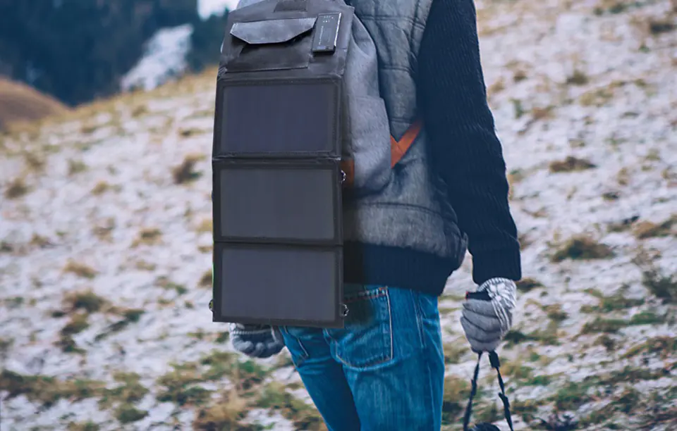 Allpowers AP-SP-014-BLA Photovoltaic Panel 15W + Powerbank 10000mAh