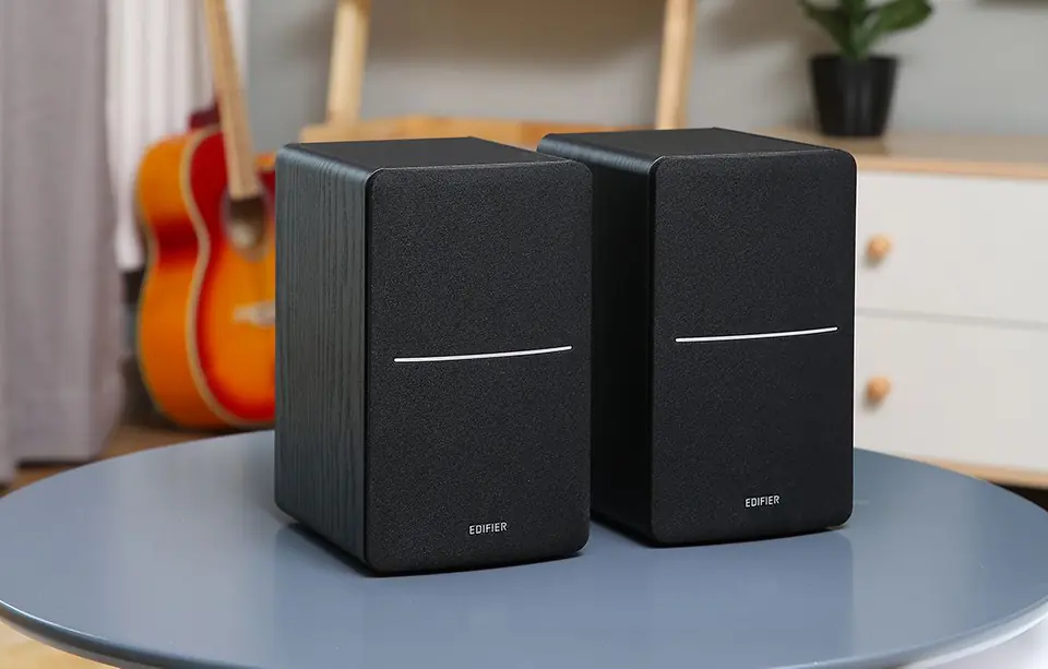 2.0 Edifier R1280DBs Speakers (Black)