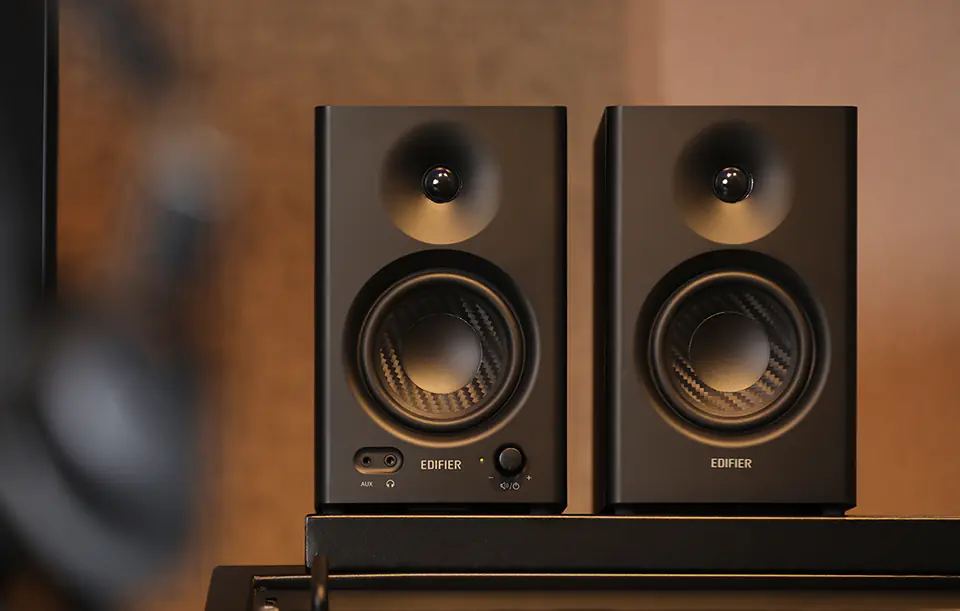 2.0 Edifier MR4 speakers (black)