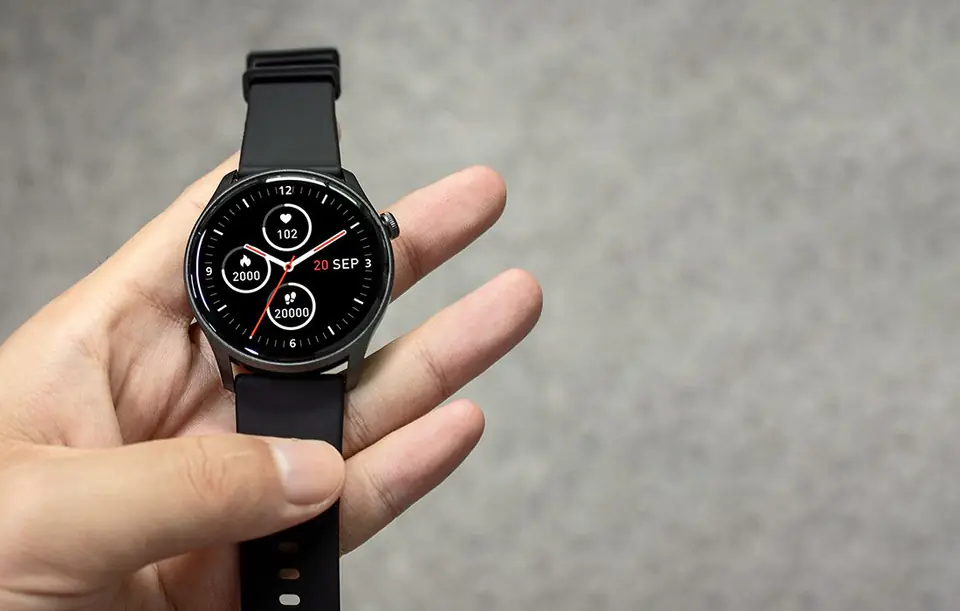Colmi SKY 8 smartwatch (black)