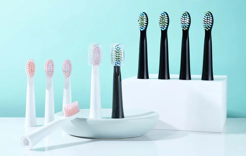Sonic toothbrushes with tip set FairyWill E11 (Black and Pink)
