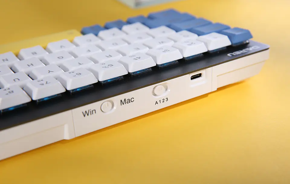 Wireless mechanical keyboard Dareu EK868 Bluetooth (white-blue-yellow)