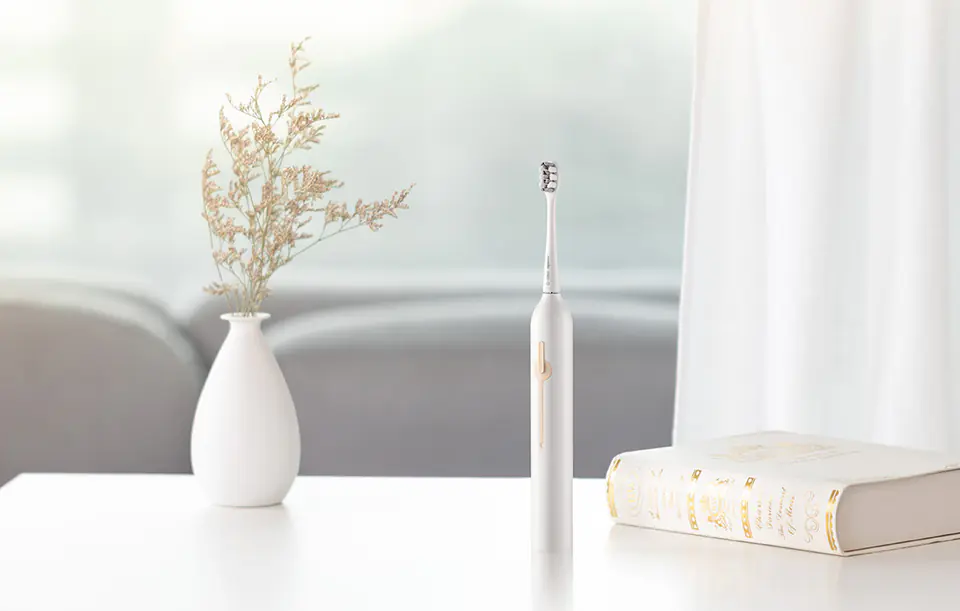 Sonic toothbrush with tip set Usmile P1 (white)