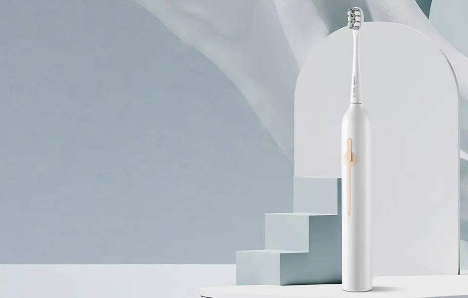 Sonic toothbrush with tip set Usmile P1 (white)