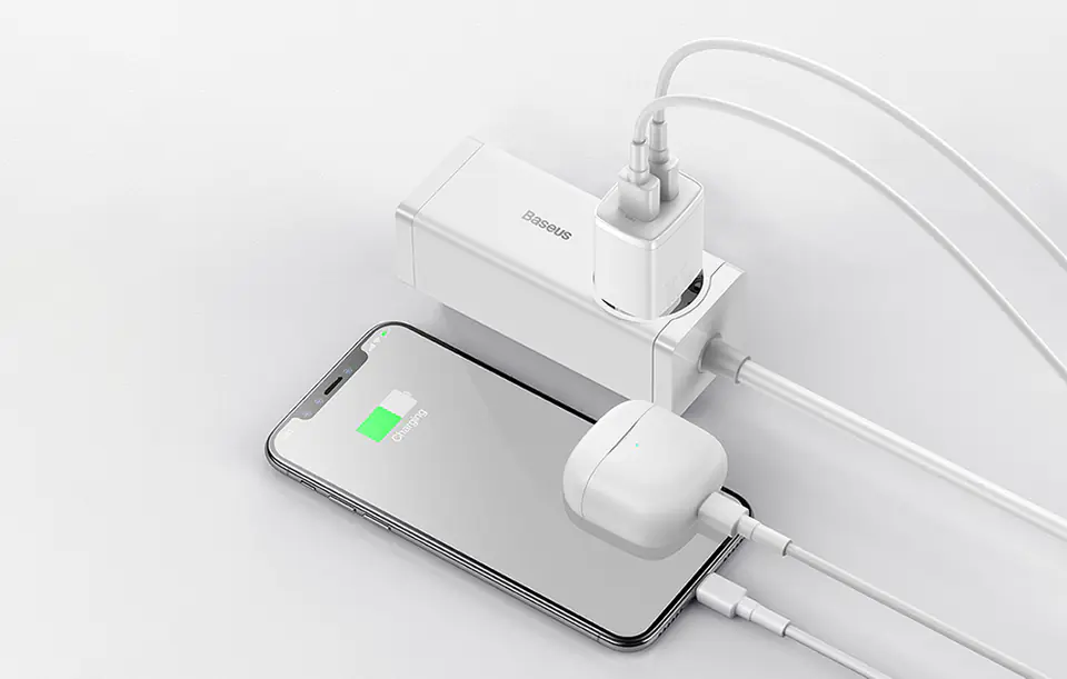 Ładowarka sieciowa Baseus Compact Quick Charger, 2x USB, 10.5W (biała)