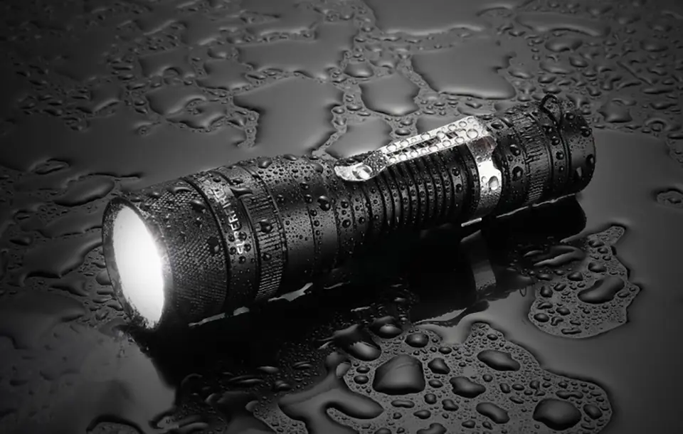 Superfire F5 Flashlight, 1100lm, USB