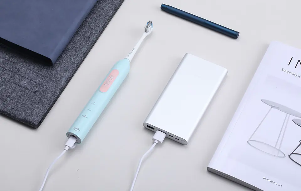 Sonic toothbrush with tip set Usmile P4 (blue)