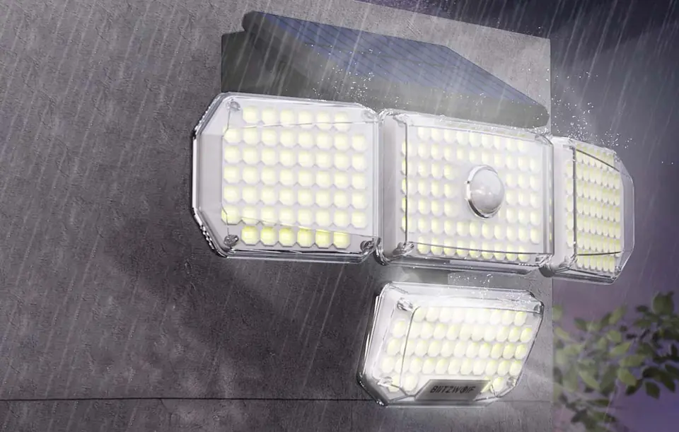Outdoor LED solar lamp Blitzwolf BW-OLT6 with motion and dusk sensor