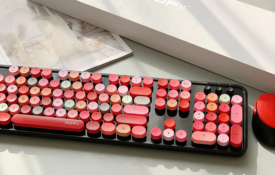 Bezprzewodowy zestaw klawiatura + myszka MOFII Sweet 2.4G (czarno-czerwony)