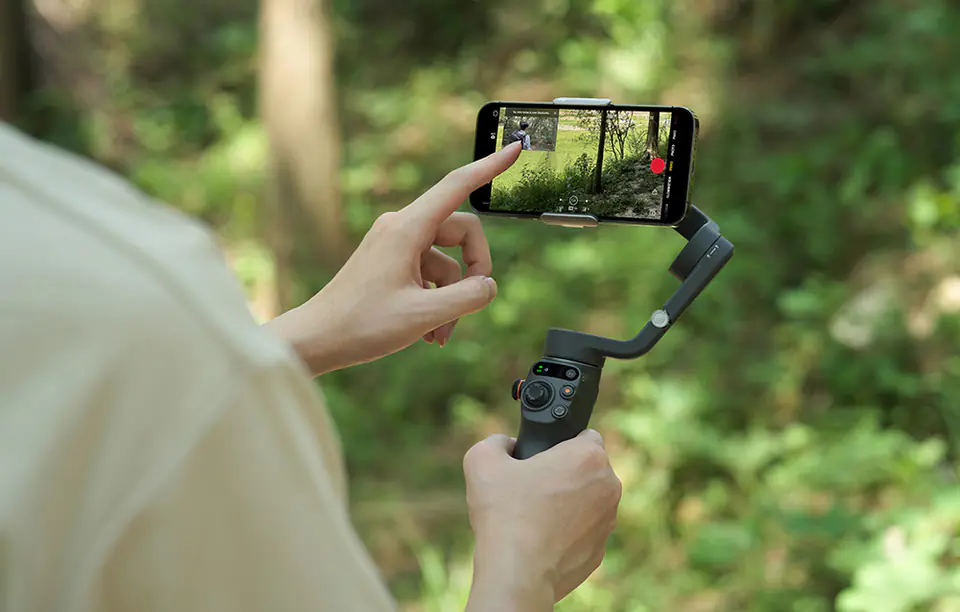 The DJI Osmo Mobile 6 comes with an exclusive feature for iPhone users 