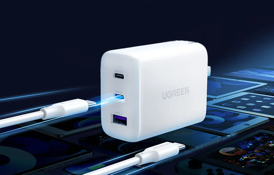 Wall charger UGREEN CD275, 2x USB-C, 1x USB, 65W (white)