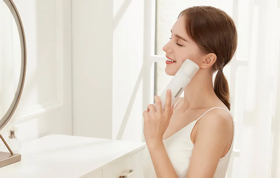 4in1 hydromassage device inFace CF-07E (white)