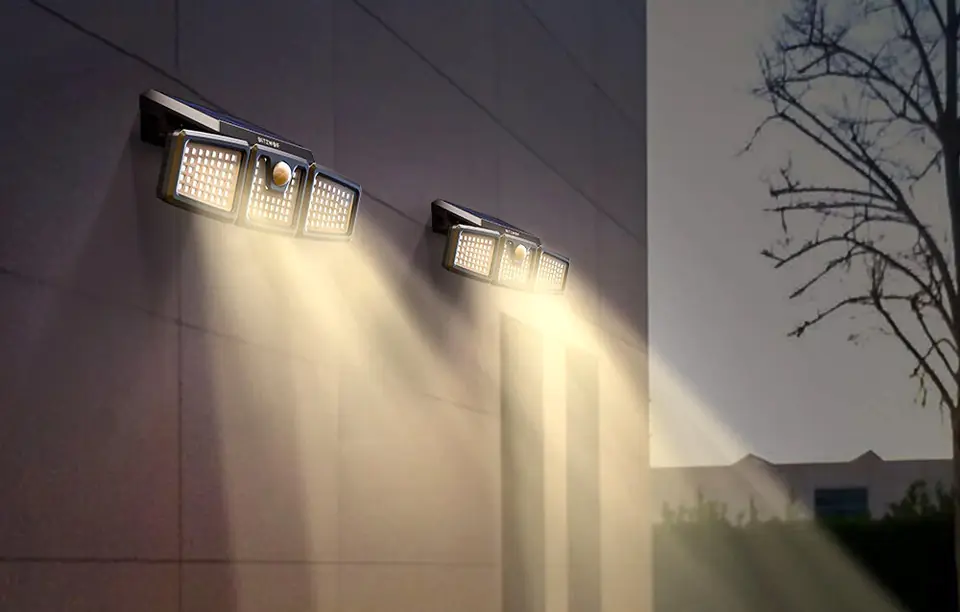 Outdoor LED solar lamp Blitzwolf BW-OLT9 with motion and dusk sensor