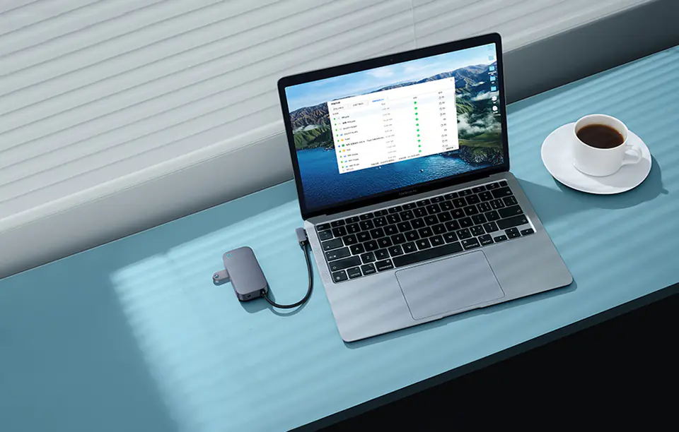 Baseus PadJoy Serisi 4'ü 1 arada Hub USB-C - USB 3.0 + HDMI + USB-C PD + 3,5 mm jak (Gri)