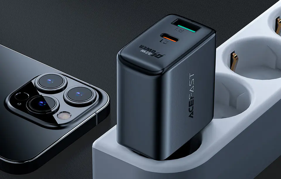 AC charger Acefast A5 PD 32W, USB + USB-C (white)