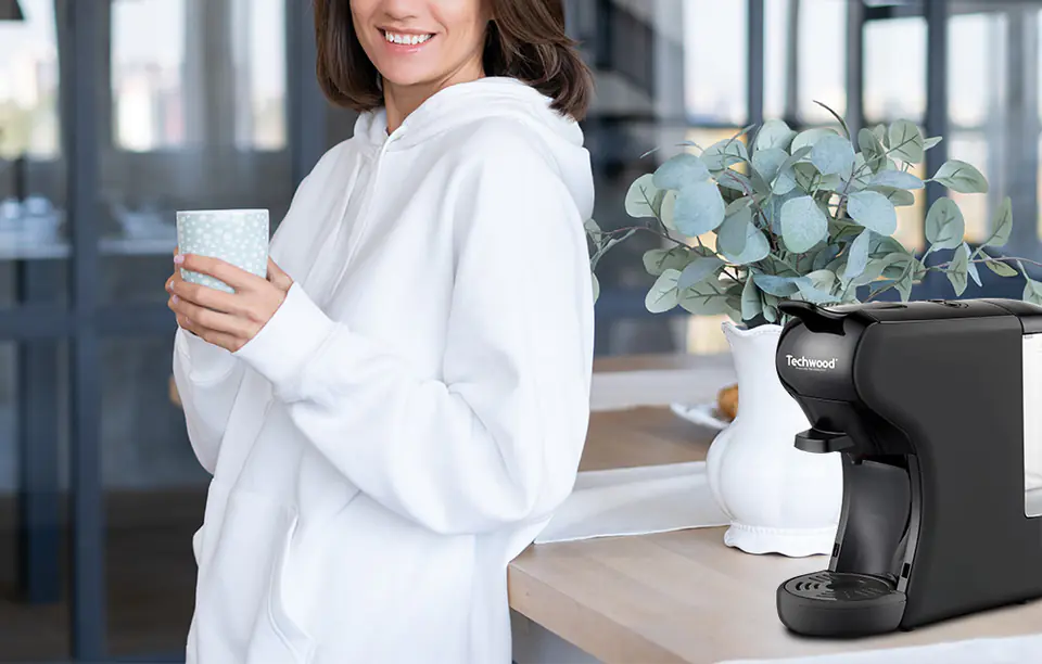 Techwood TCA-196N capsule coffee maker (black)