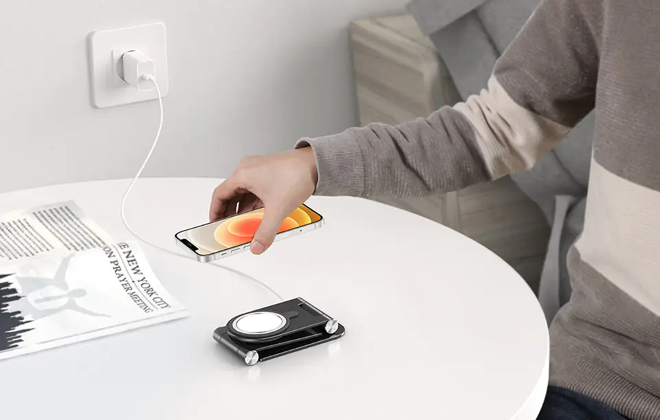 Phone stand with charger holder for iPhone 12 Omoton MS02