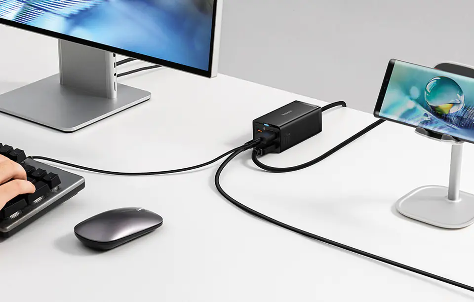 Ładowarka sieciowa Baseus GaN5 Pro 2xUSB-C + USB + HDMI, 67W (czarna)