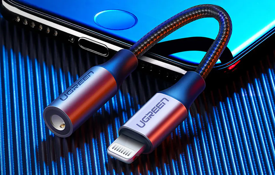 Adapter audio Ugreen US211 Lightning do Mini Jack 3.5mm 0.1m (czarny)