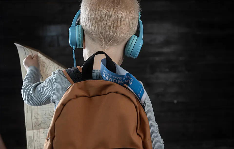 Słuchawki przewodowe dla dzieci BuddyPhones Travel (niebieskie)