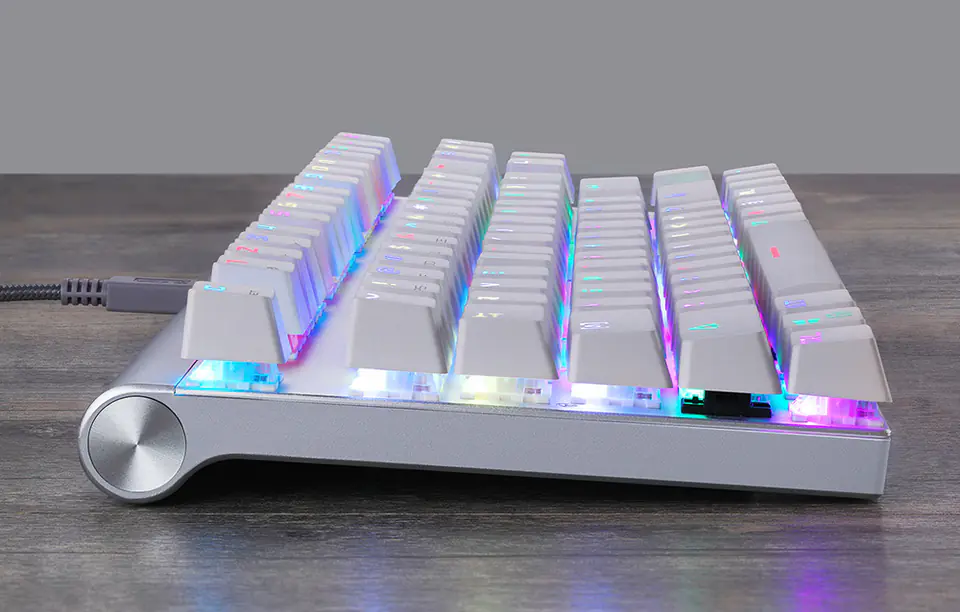 Klawiatura mechaniczna Motospeed CK101 RGB (biała)