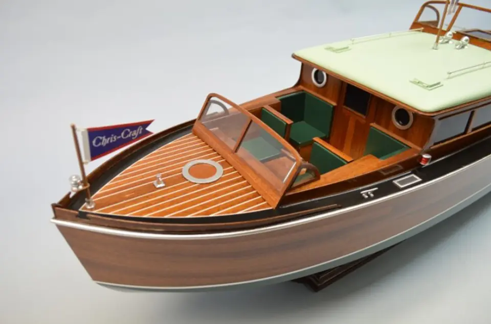Łódź - Łódź podmiejska 1929 Chris Craft 38' Commuter Boat Kit 1:12 - DUMAS