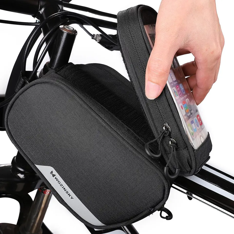 Odczepiany pokrowiec na telefon w torbie na rower