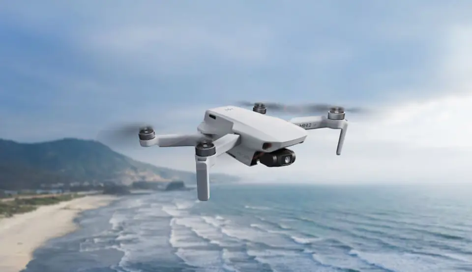 Dron DJI Mini 2 SE Fly More Combo