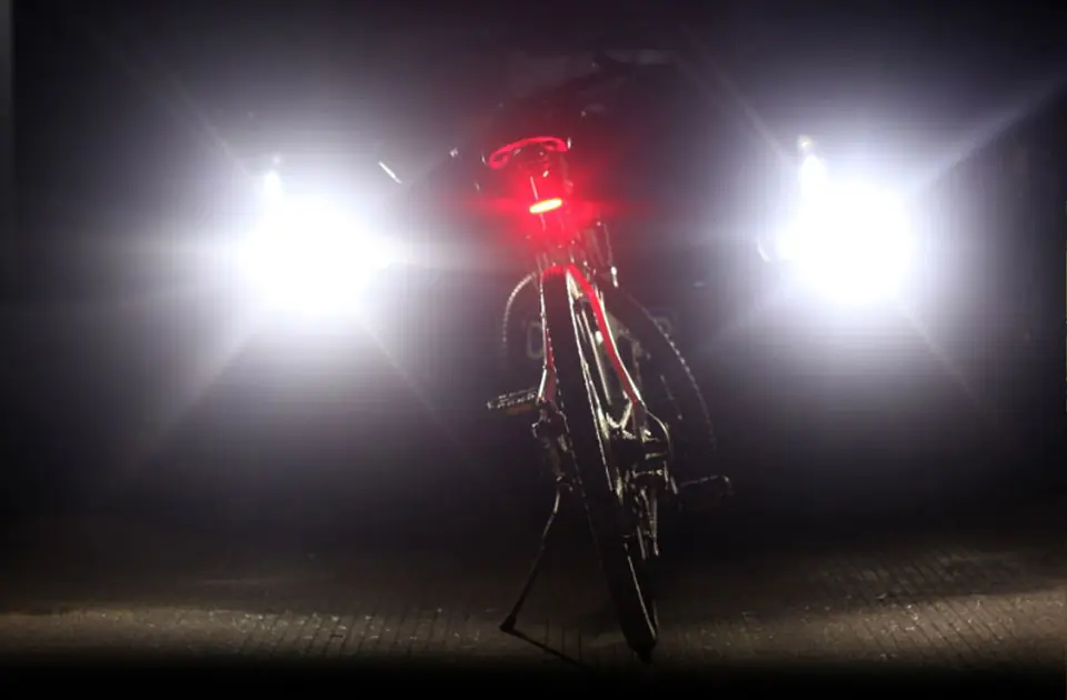 Mocna lampka rowerowa tylna LED USB Alogy światło oświetlenie wodoodporne na rower Czerwone