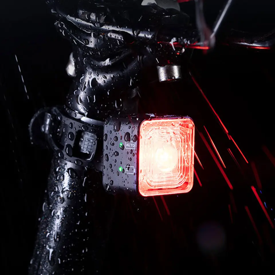 Lampka rowerowa 2w1 Alogy Bike Rear+Front Light Smart Latarka na rower wodoodporne światło na przód i tył 120lm IP66