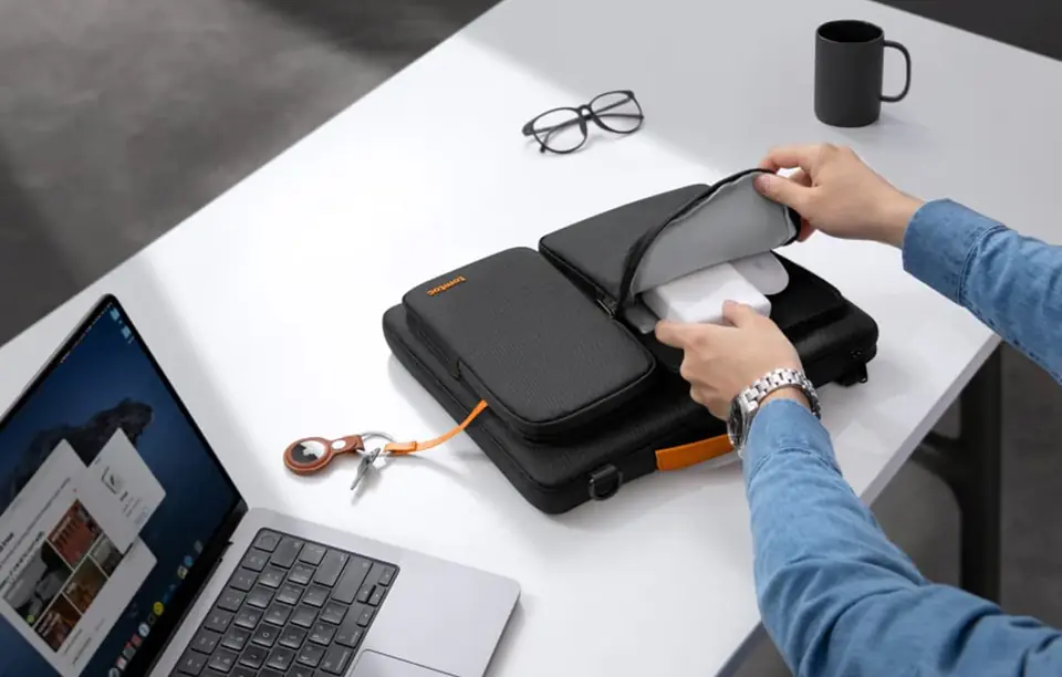 Torba na laptopa 14" Tomtoc Defender-A42 (granatowy)