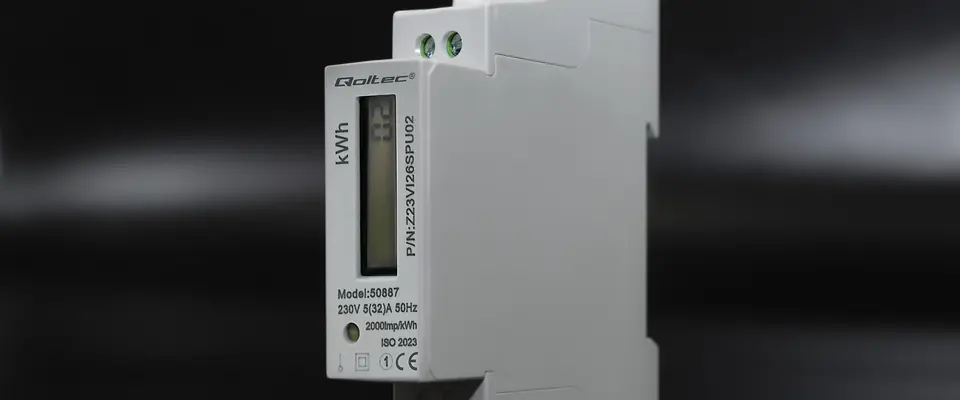 Qoltec Jednofazowy elektroniczny licznik | miernik zużycia energii na szynę DIN | 230V | LCD | 1P | Slim