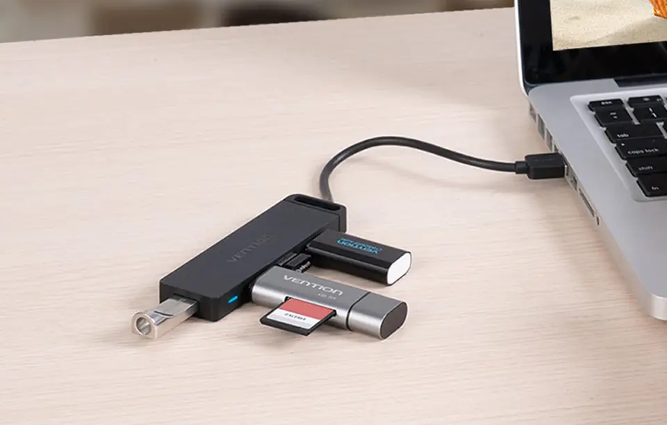 Hub USB 2.0 z 4 portami i zasilaniem Vention CHMBB 0,15m czarny