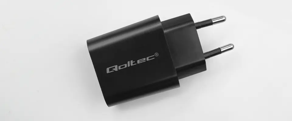 Qoltec Ładowarka Super Quick PD | USB-C | 20W | 5-12V | 1.67-3A | Czarna