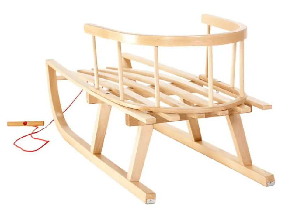 Sanki, widok z tyłu