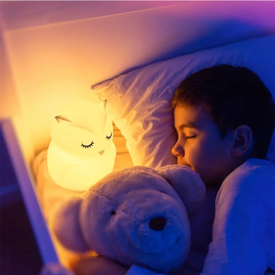 Lampka nocna dla dzieci silikonowa miękka dotykowa USB LED RGB kolorowa + Pilot Sowa biurkowa na biurko Biała
