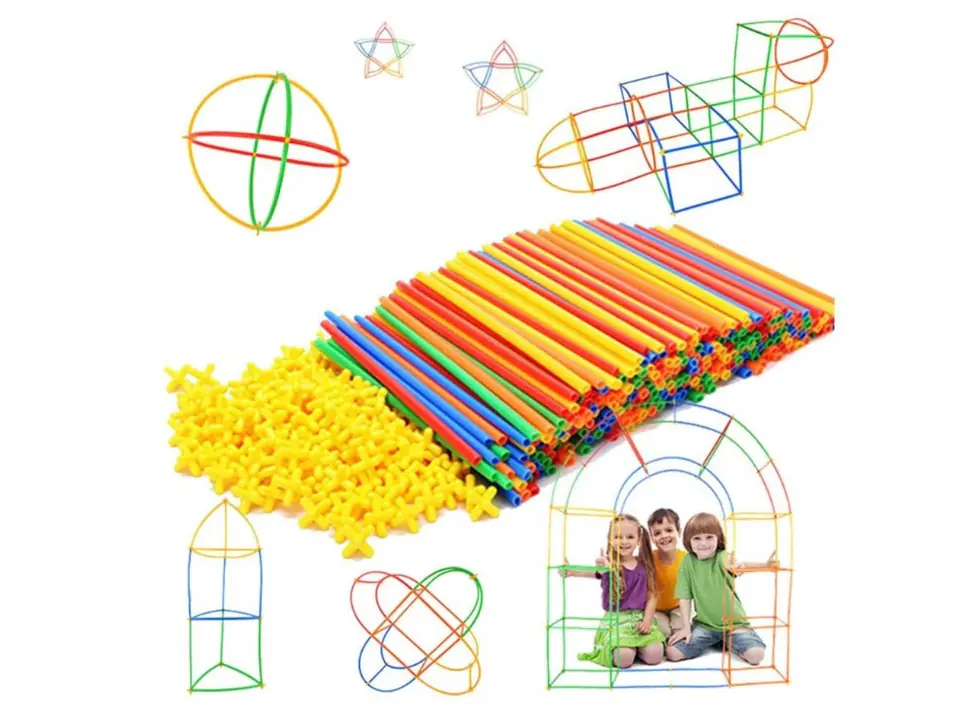 Construction Straws, Blocks, Sticks approx. 900 Pieces Bucket