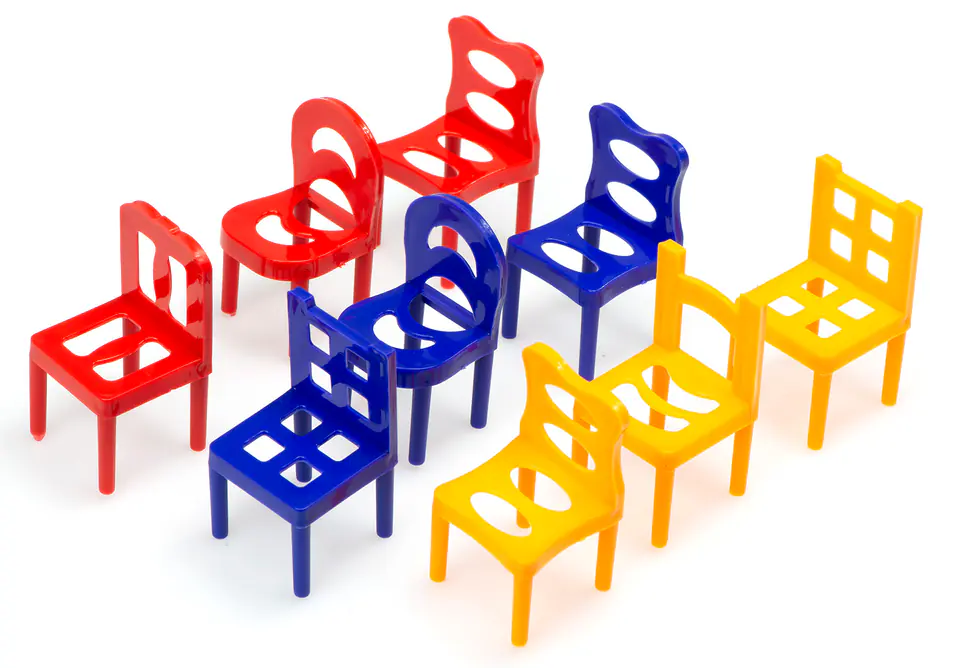 Arcade game falling chair chairs