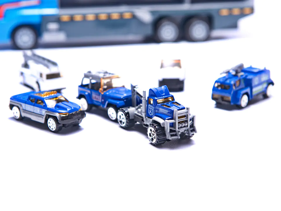 Transporter truck TIR launcher + metal cars police