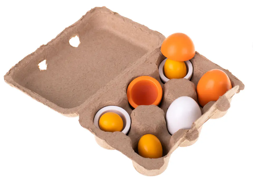 Eggs to play removable wooden yolks