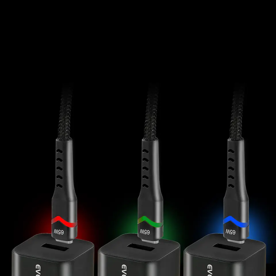 Kabel USB-C -> USB-C 3m 2,25A 45W pleciony czarny wtyczka z led RGB EVERACTIVE (CBB-3PDR)