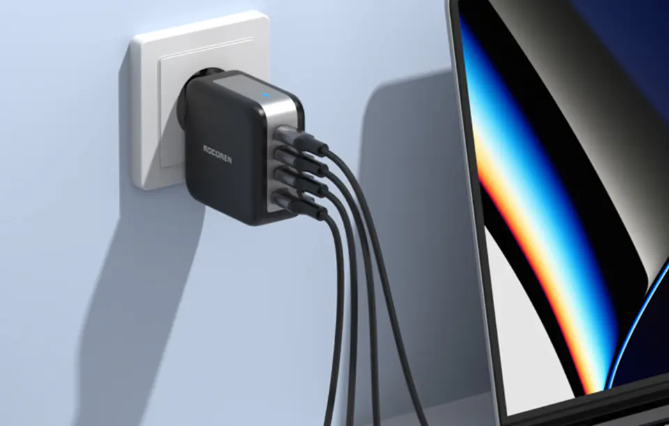 Ładowarka sieciowa Rocoren 3x USB-C, 1x USB, Power Delivery 3.0, GaN, 100W (czarna)