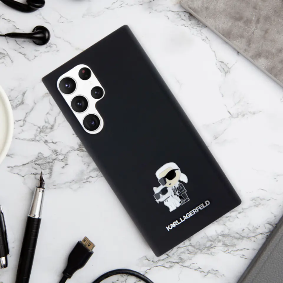 Oryginalne Etui SAMSUNG GALAXY A55 5G Karl Lagerfeld Hardcase Silicone Karl&Choupette Metal Pin (KLHCSA55SMHKCNPK) czarne