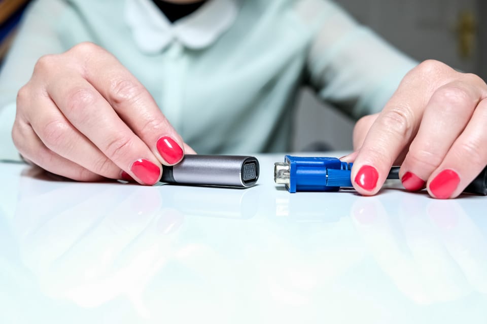 Verbatim Adapter USB-C - VGA             aluminiowy/aluminum 49145