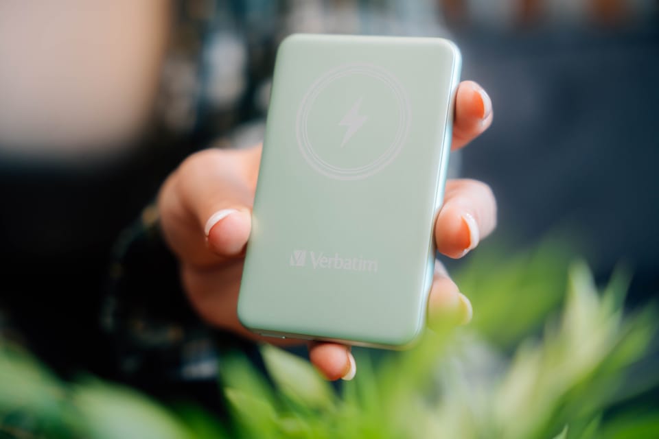 Verbatim Powerbank indukcyjny `n` Go 15W 10000mAh Wireless Magnetic zielony/green 32246