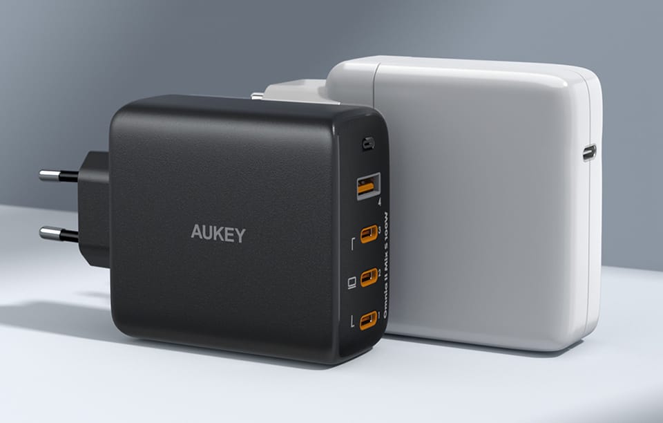 Ładowarka sieciowa Aukey PA-B7S, 1xUSB-A, 3xUSB-C, 100W GaN (czarna)